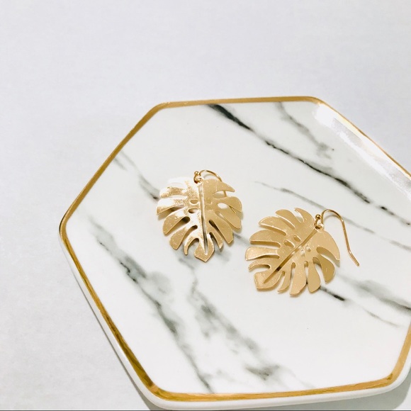 GOLDEN PALM LEAF TROPICAL DROP EARRINGS 1.25” - Picture 5 of 8